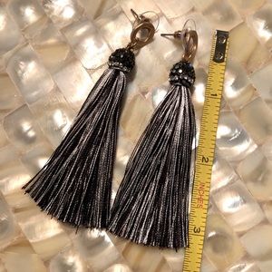 Jewelry - 🌼🌸HP🌸🌼 Black and silver tassel earrings Jewelry - 🌼🌸HP🌸🌼 Black and silver tassel earrings